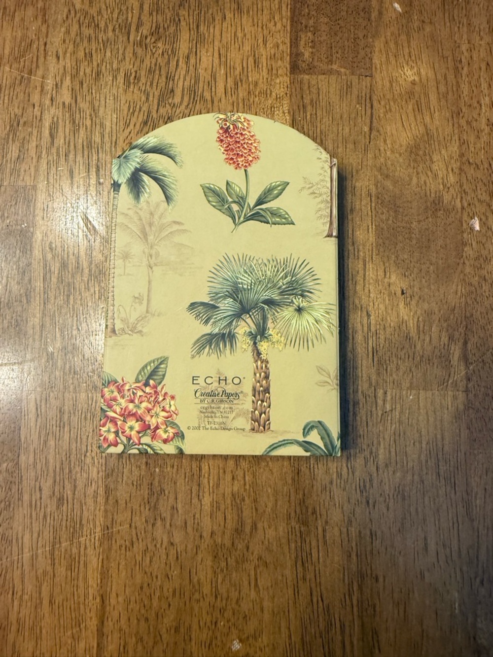 Echo Tropical Botanical Paper Pocket - Cream & Green